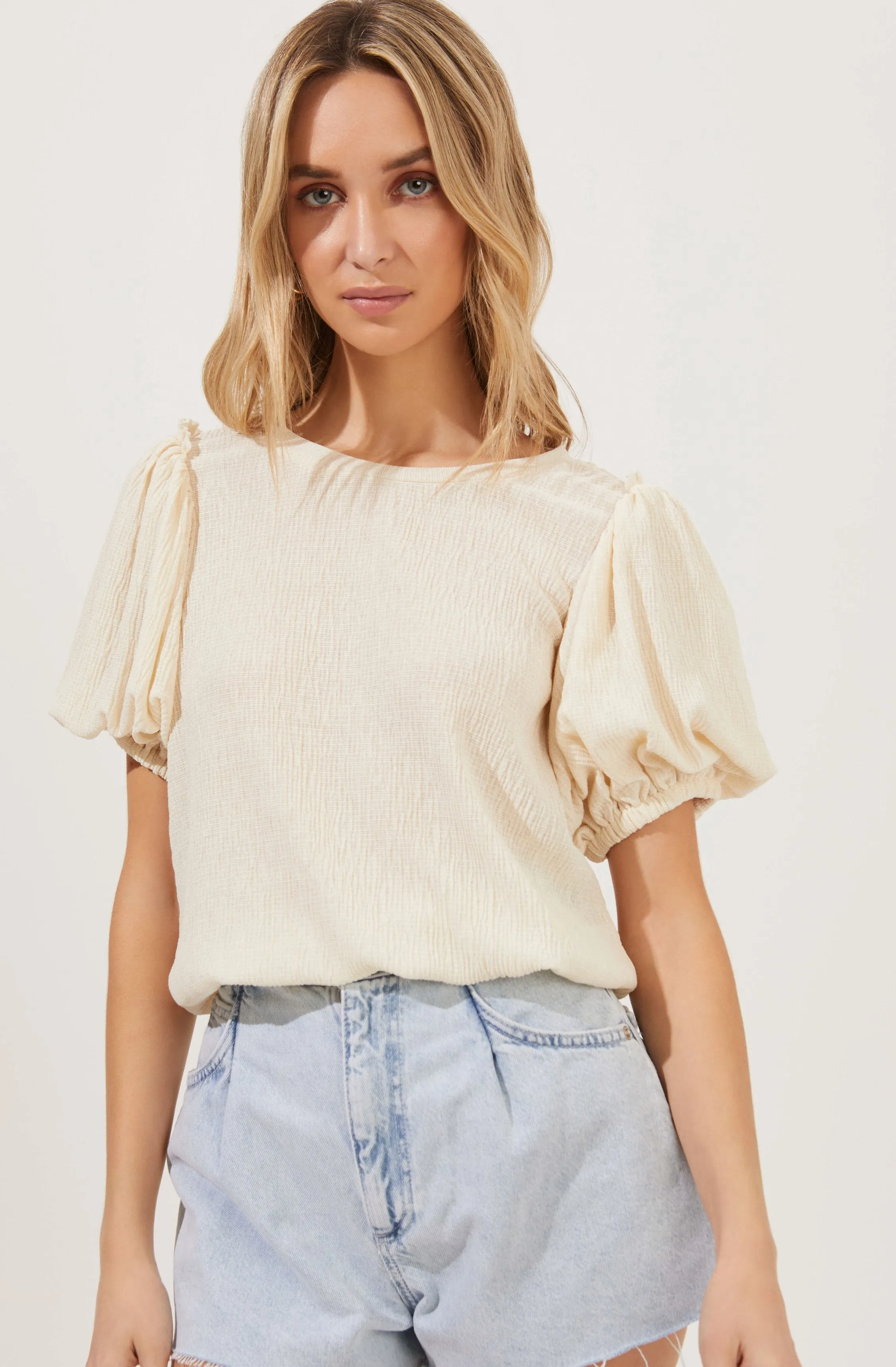 Bubble Sleeve Crew Neck Top