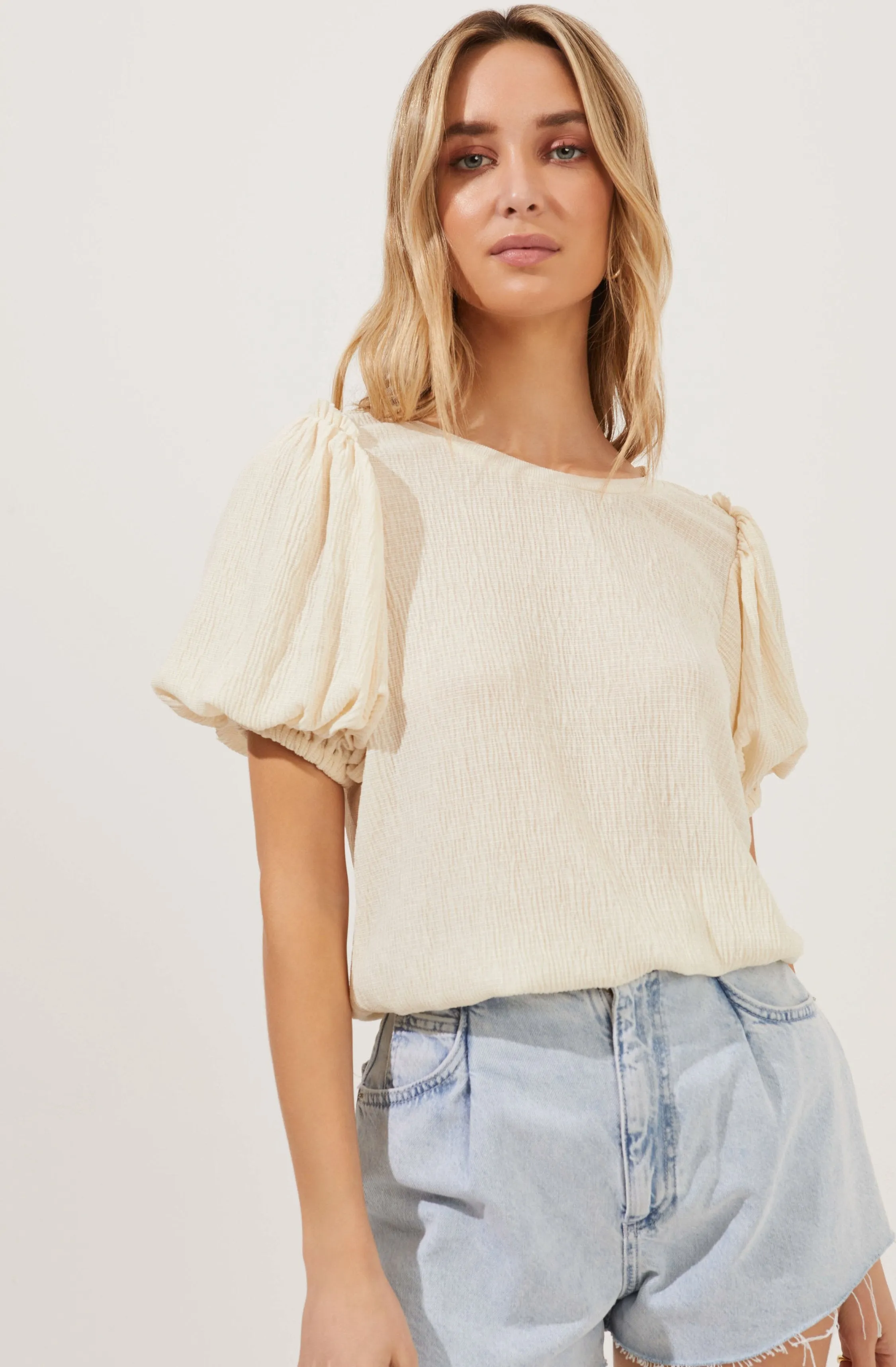 Bubble Sleeve Crew Neck Top