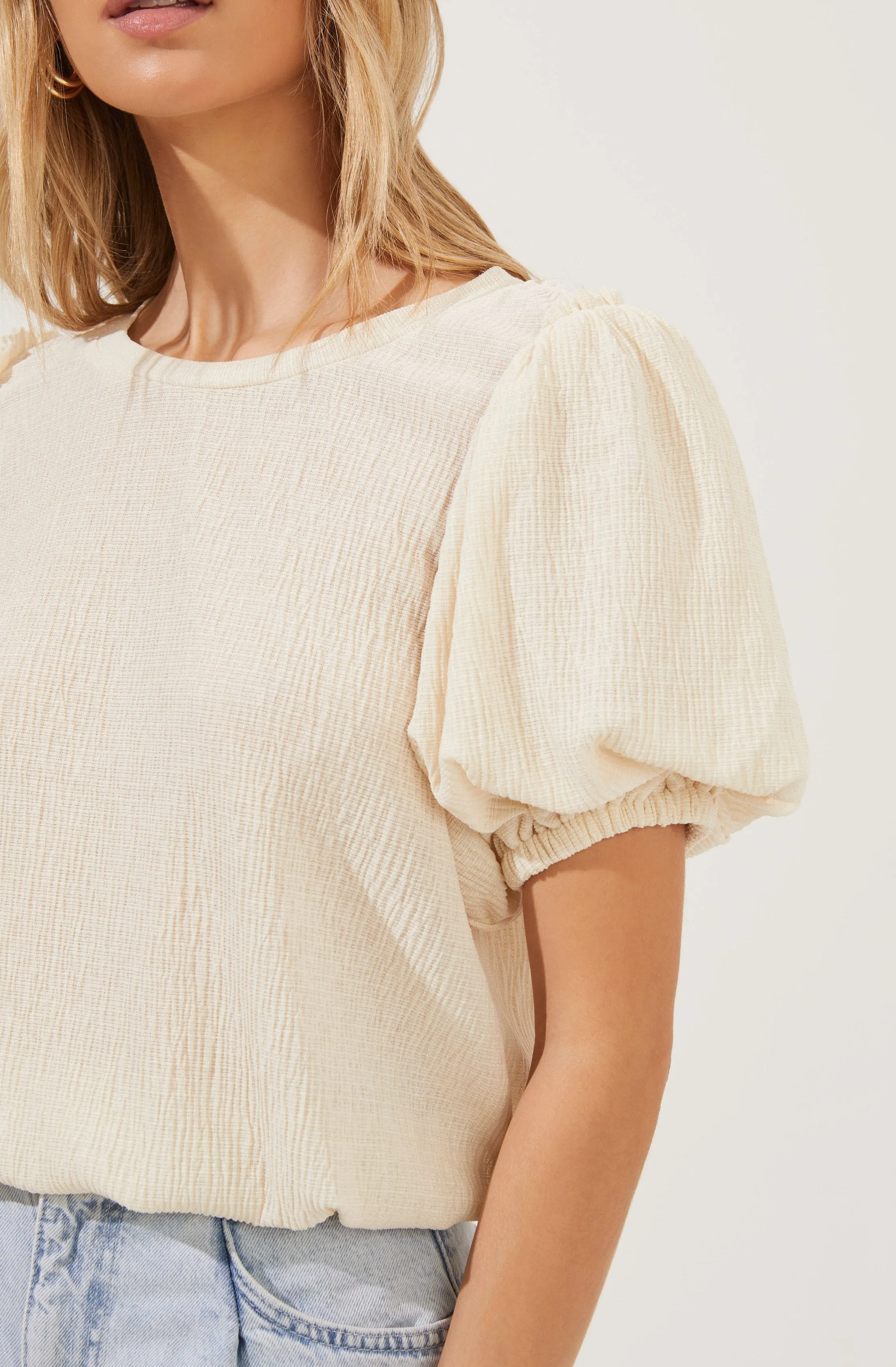 Bubble Sleeve Crew Neck Top