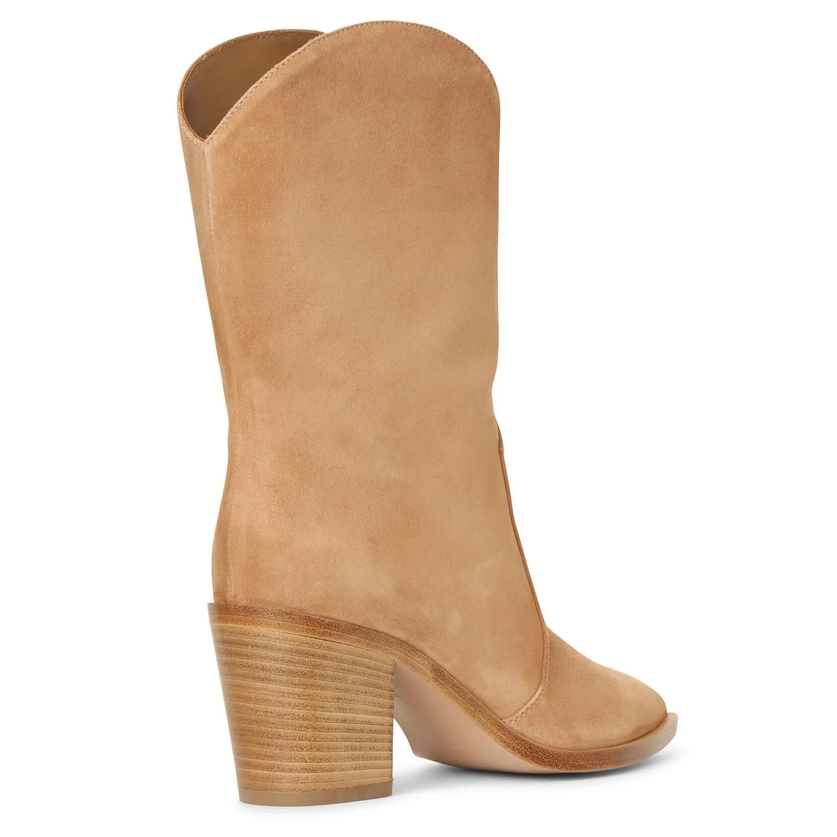 Fashionable ankle boots in suede material with a desert vibe