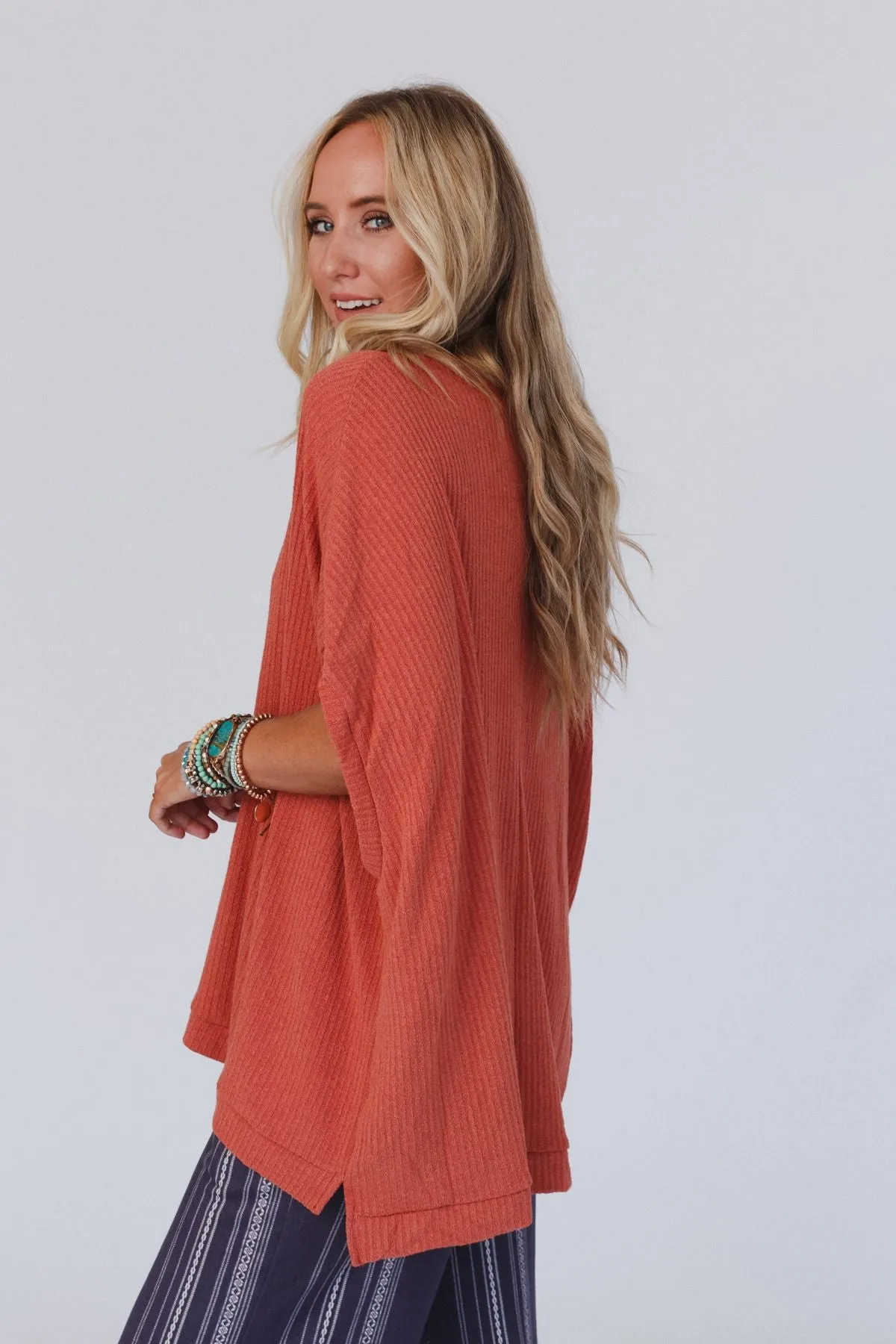 Oversized Ribbed Knit Top in Brick