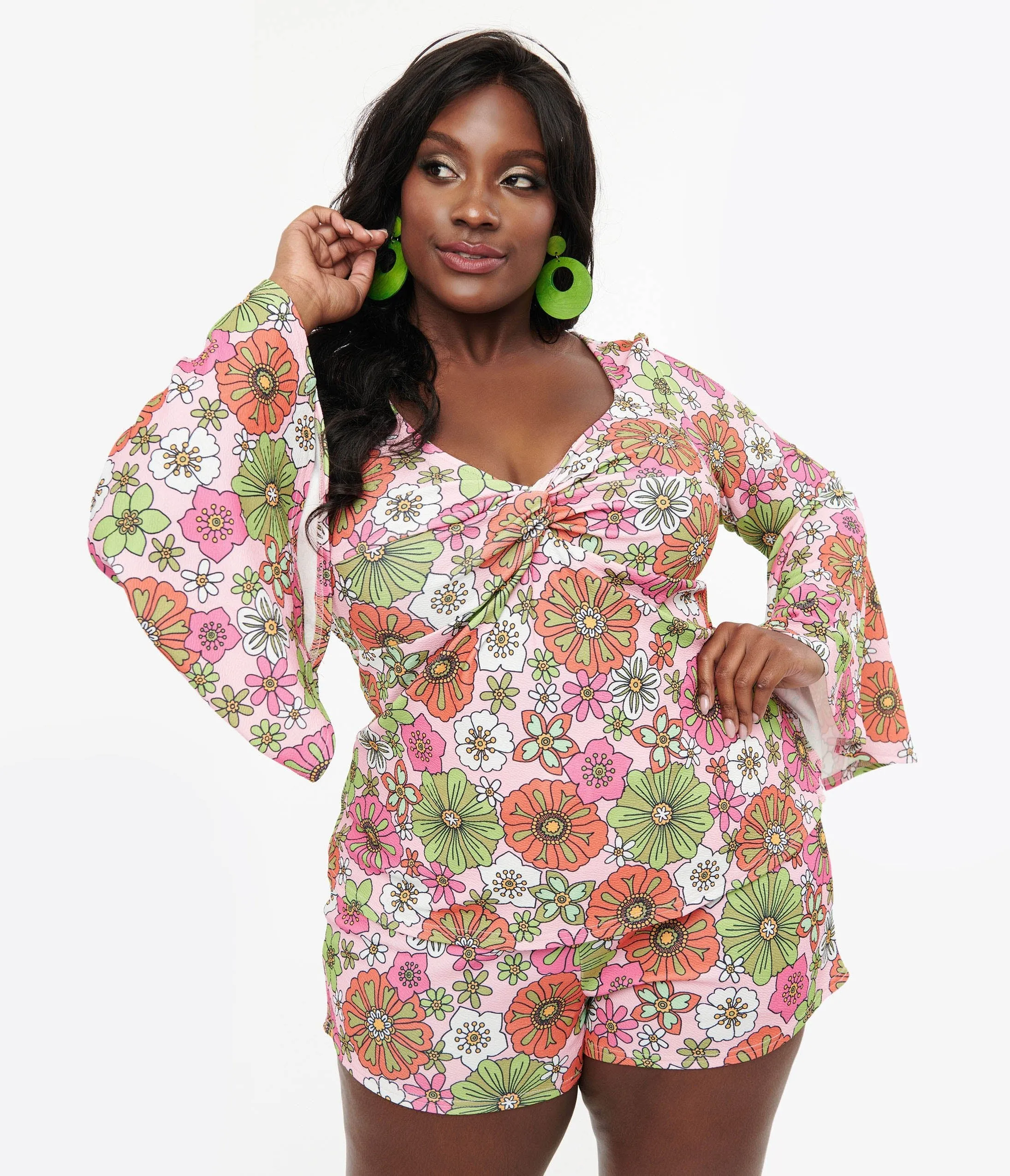 Plus Size Pink Retro Bloom Trumpet Sleeve Top