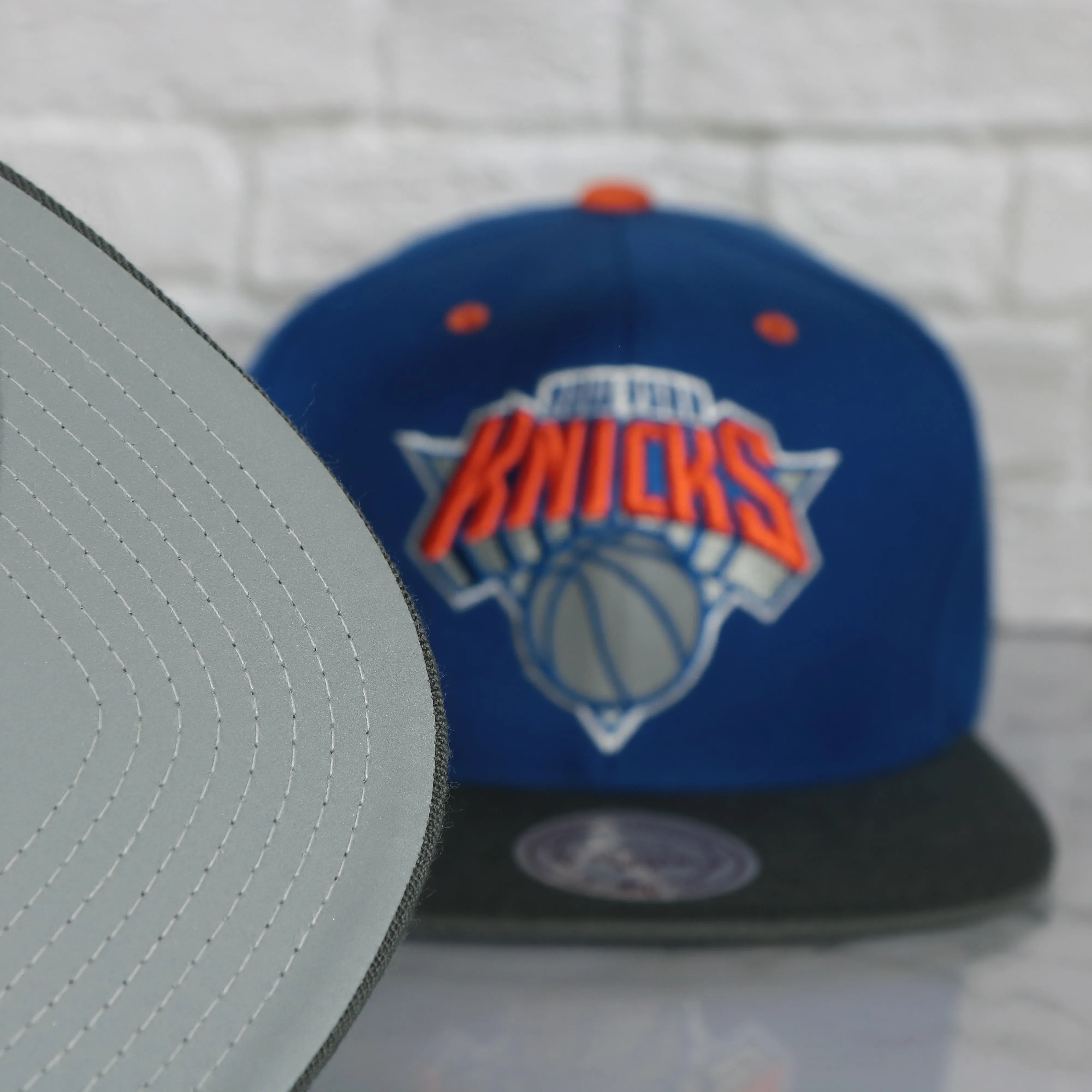 Vintage New York Knicks Snapback Hat with Reflective Detail