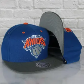 Vintage New York Knicks Snapback Hat with Reflective Detail